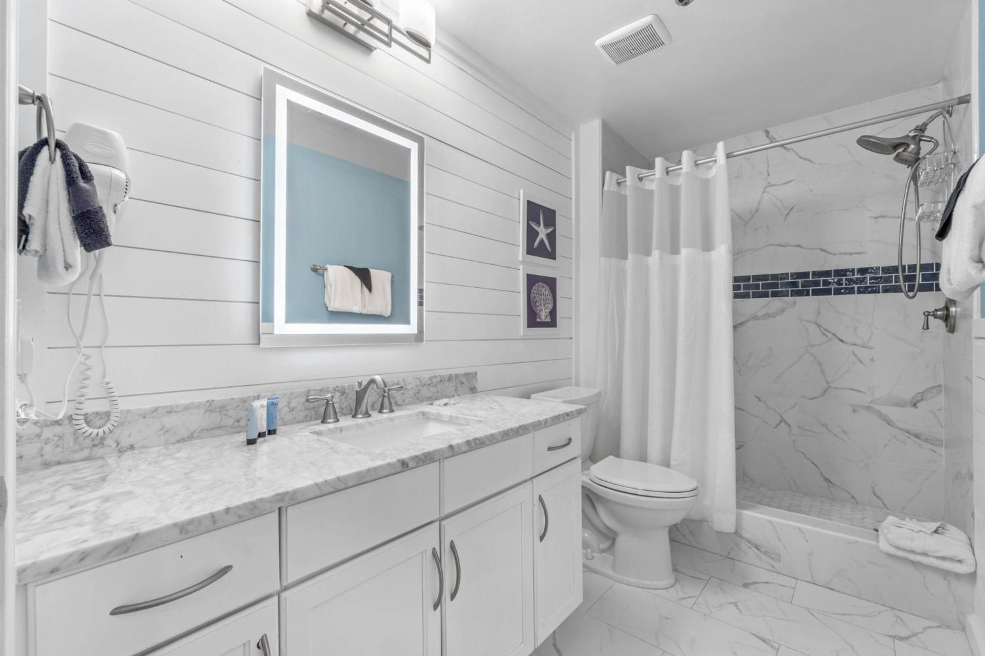 1105 Ltw Apartment